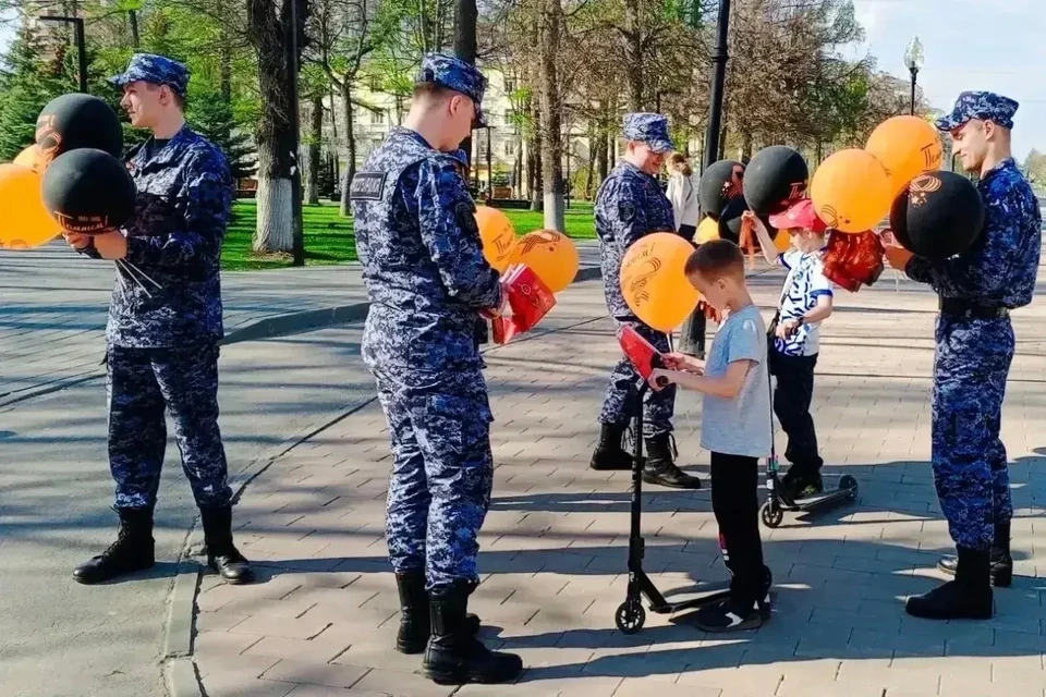 Росгвардейцы Подмосковья присоединились к акции «Георгиевская ленточка»