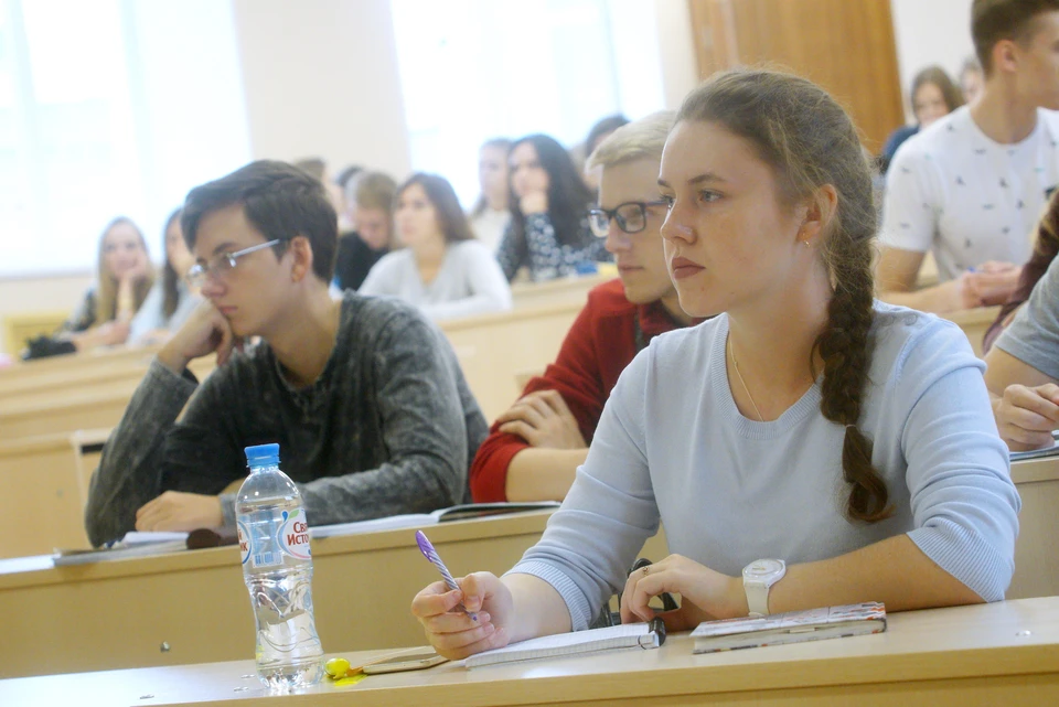 Рост популярности высшего образования замедлился по всему миру