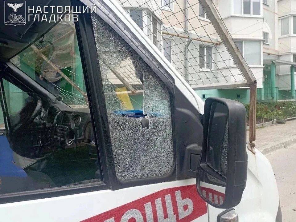 Баротравмы получили трое сотрудников скорой помощи. Фото: официальный канал Вячеслава Гладкова