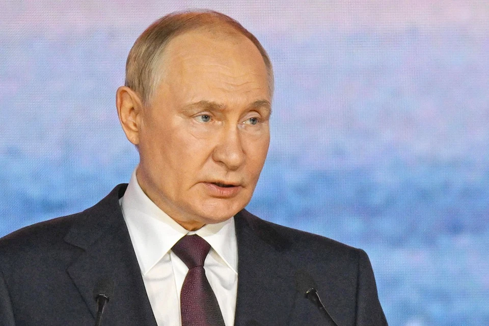 Путин провел оперативное совещание с членами Совбеза