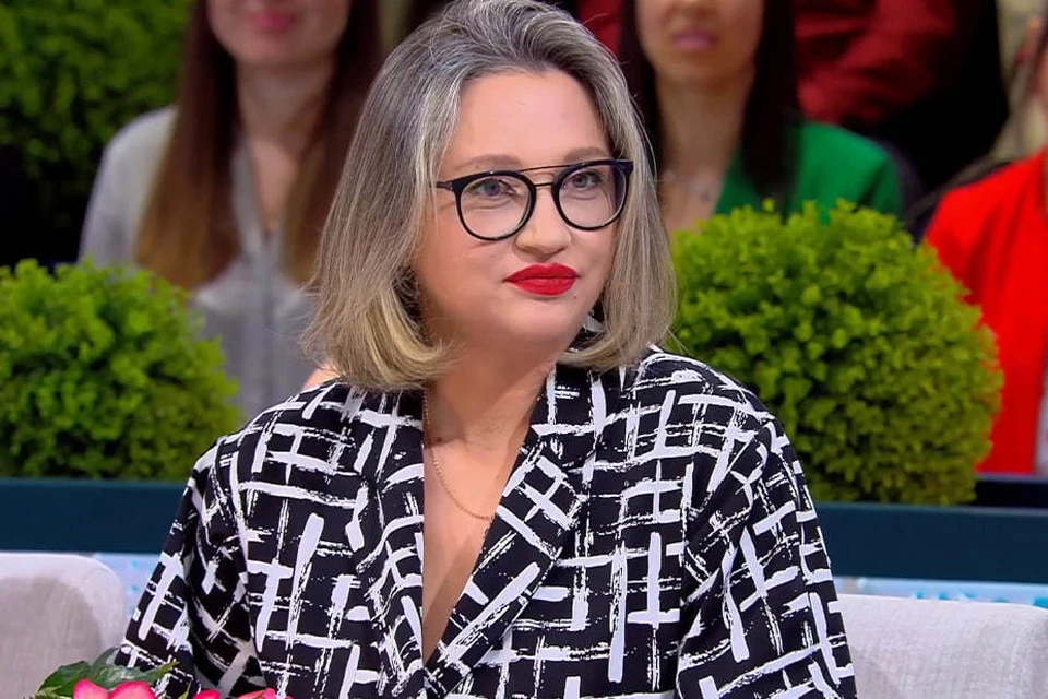 Екатерина уже девять лет работает водителем такси. Фото: "Давай поженимся"