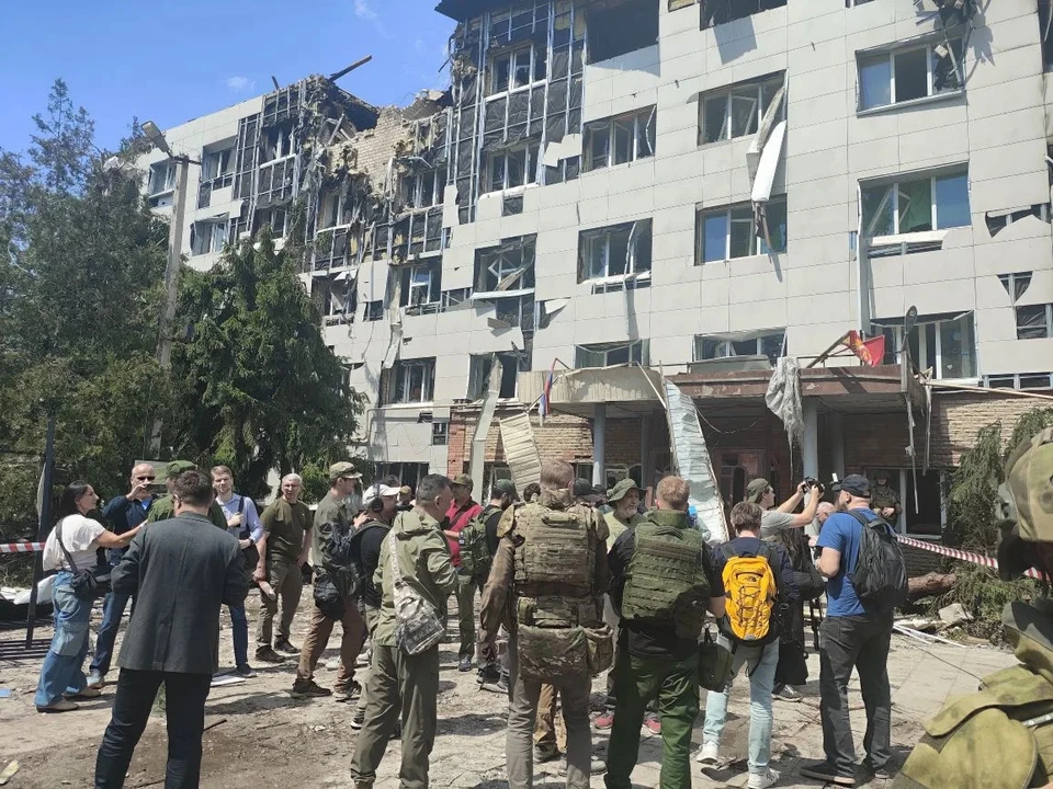 Иностранные журналисты сняли репортажи о трагедии в Старобельске