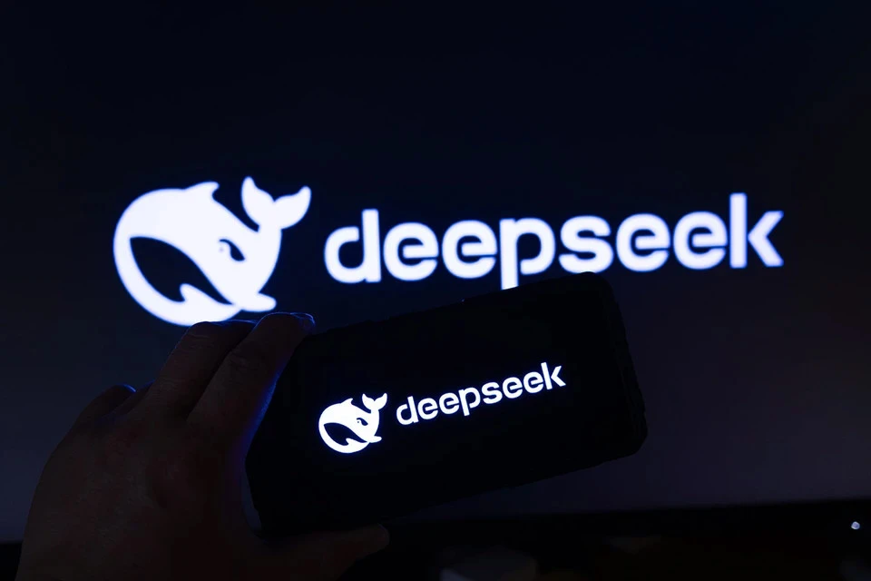 Чат-бот DeepSeek перестал работать у пользователей из России