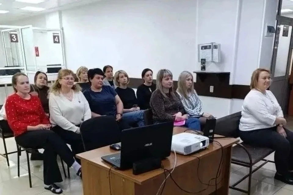 Деньги направят на адресную поддержку семей с детьми, чьи родители участвуют в специальной военной операции.