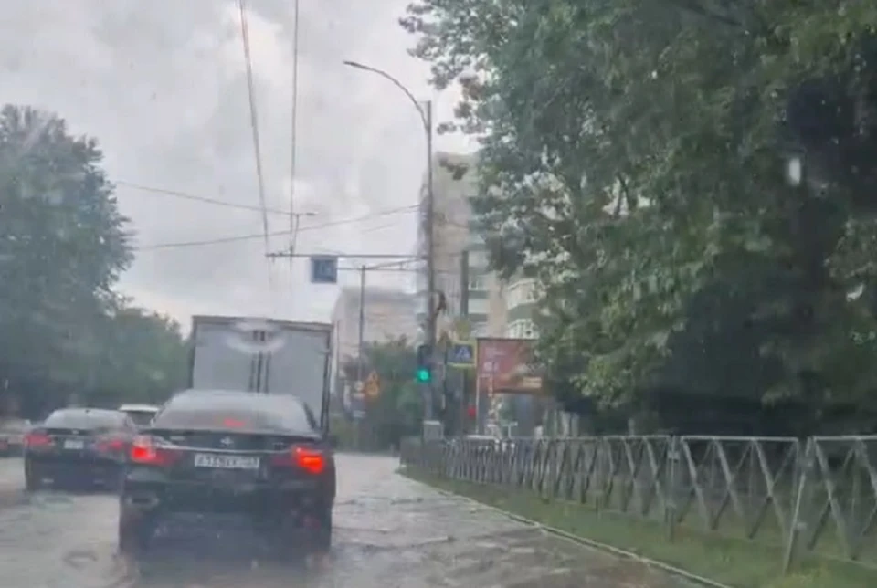 Ливень в Краснодаре. Фото: скриншот видео