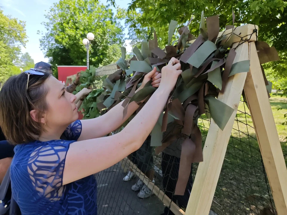 Плетение сетей в парке Горького.
