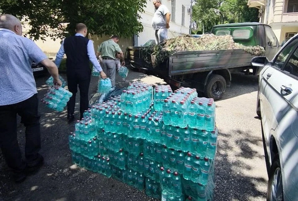 Автомобиль с грузом отправился в один из полевых госпиталей. фото: соцсети администрации города.