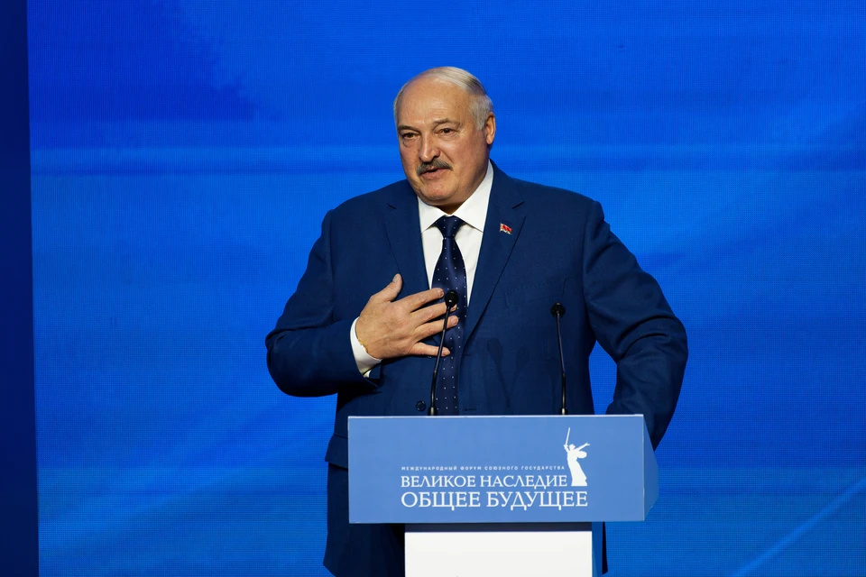 Лукашенко заявил, что говорил с Путиным о нераспространении конфликта на РБ
