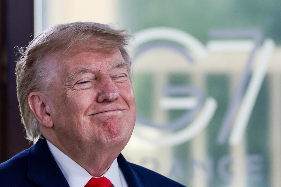 Трамп пытается сдержать внутренний раскол среди своих сторонников и одновременно балансировать между различными группами влияния