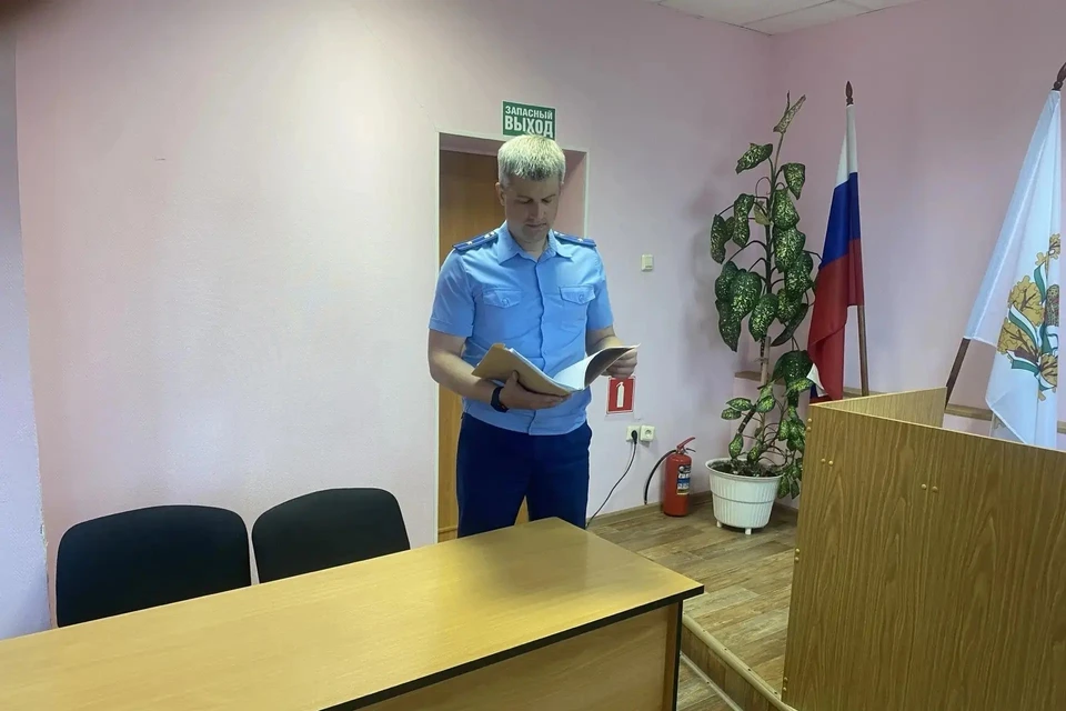 Сельская жительница много лет игнорирует обязанность содержать родного сына. Фото: Прокуратура Томской области