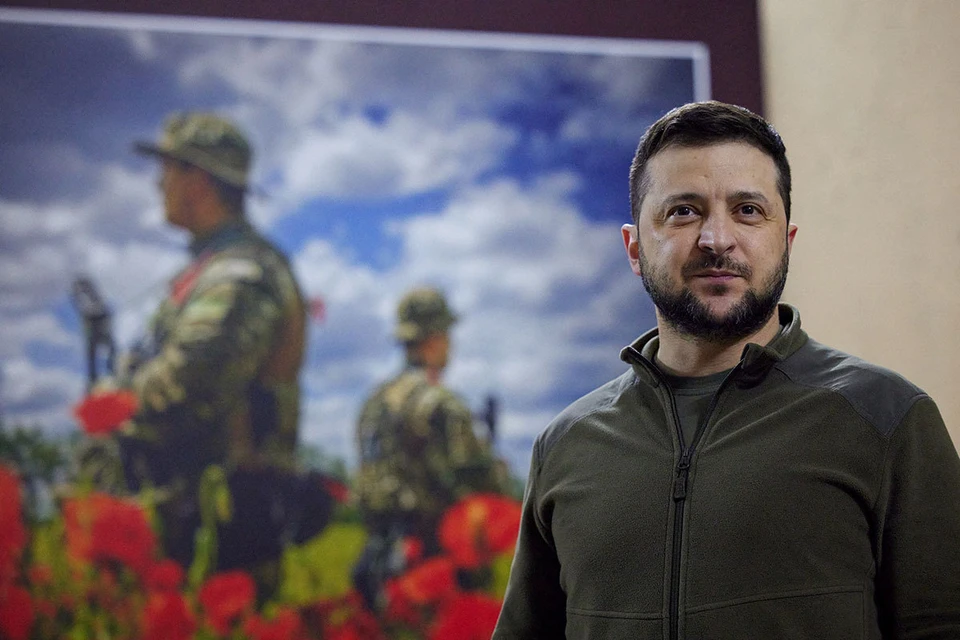 Зеленский готовится с почетом хоронить очередного украинского националиста.