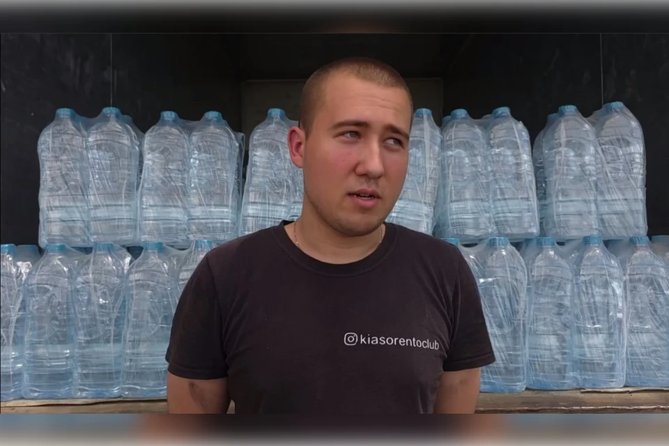 Тонну воды передали бойцам, работающим с БПЛА. Фото: Народный фронт Запорожской области