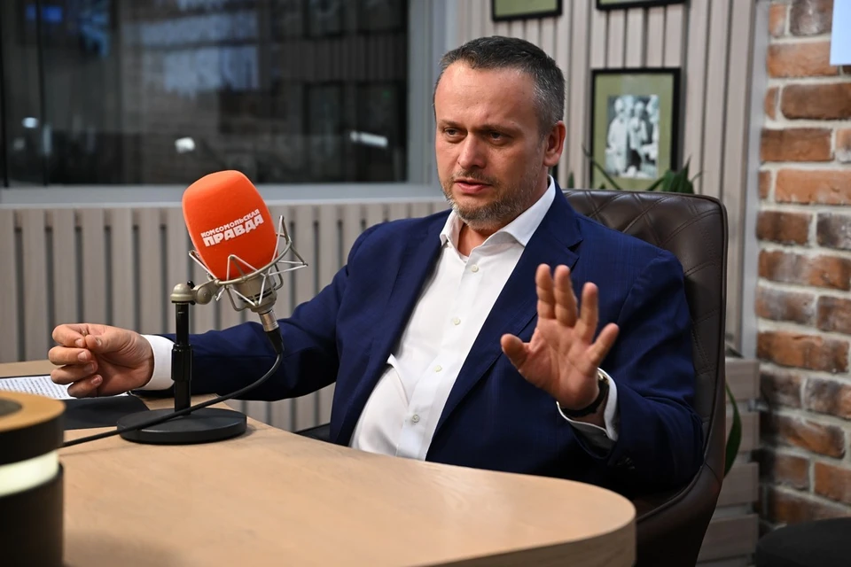 Министр Никитин рассказал, как 45 минут ждал такси с сыном