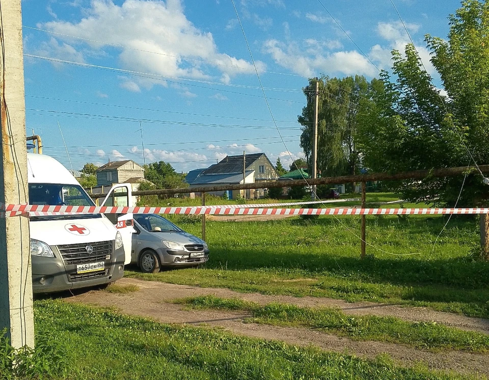 Девочку ударило током из-за оголенных проводов в Ворсме. Фото: Подслушано Ворсма