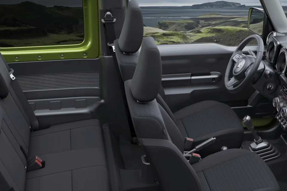 В РФ появились в продаже новые микровэны Suzuki Solio / Фото пресс-служба Сузуки