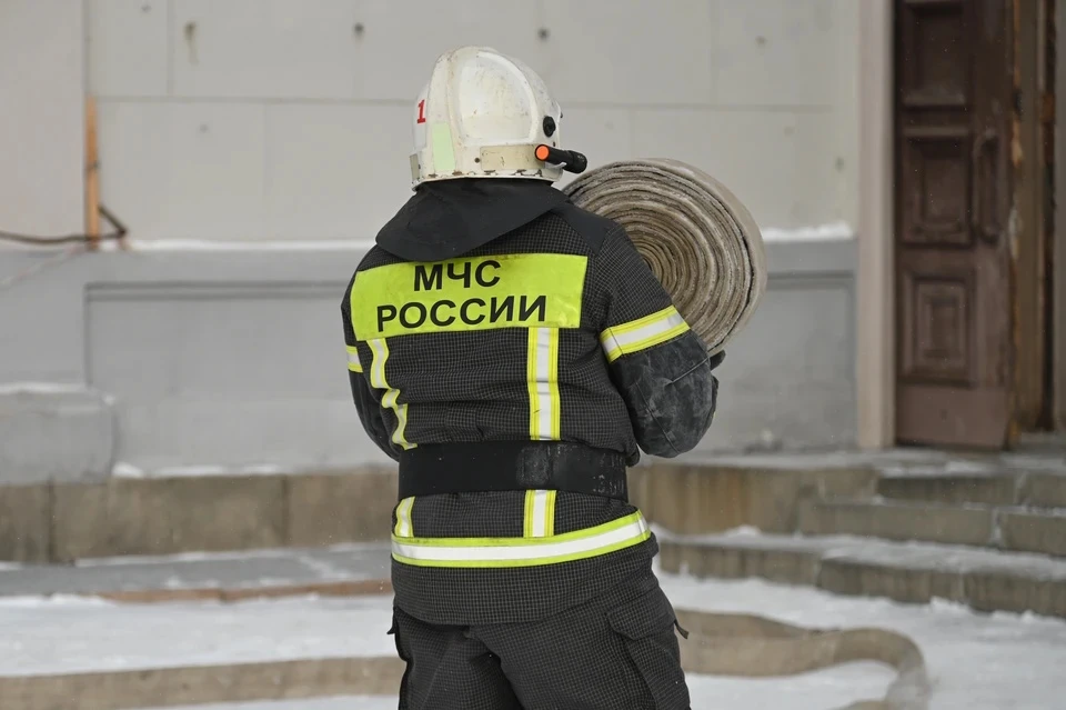 Предварительно, погибших и пострадавших в пожаре нет