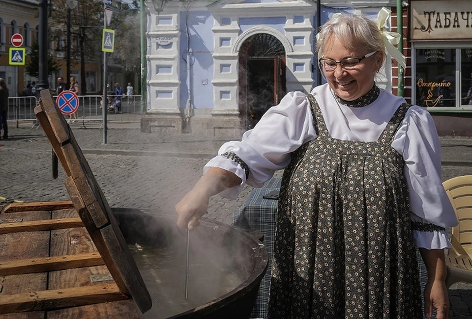 900 порций щей с грибами приготовят в День города Рыбинска.