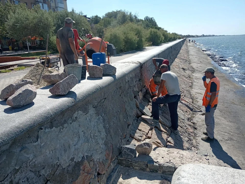 Отремонтирован участок на городской набережной. Фото - администрация Бердянска
