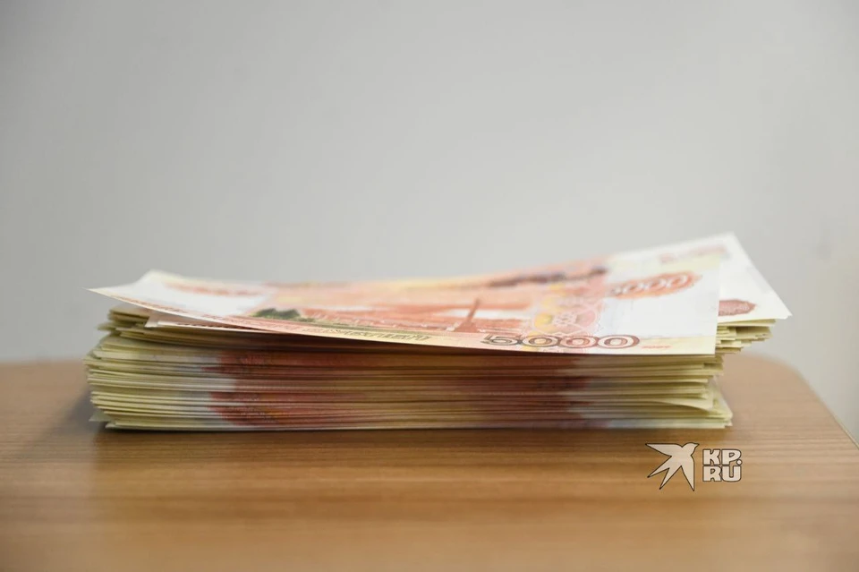 Банки стали выдавать меньше кредитов наличными в Свердловской области
