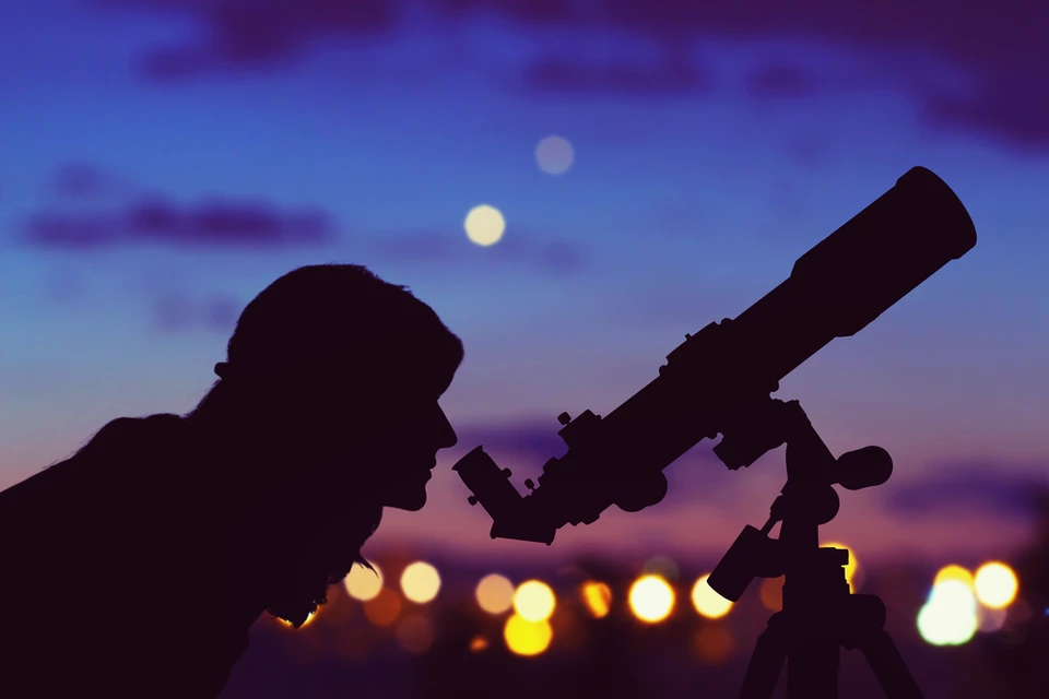 В ночь на 15 августа россияне смогут увидеть редкое астрономическое явление - соединение Юпитера и Меркурия на небосводе. Фото: AstroStar/Shutterstock/Fotodom