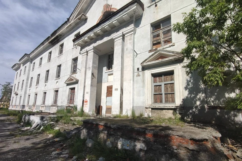 В Коми решили продать заброшенный корпус медколледжа.