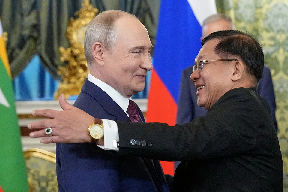 Официальный визит президента Мьянмы Хлайна в Москву