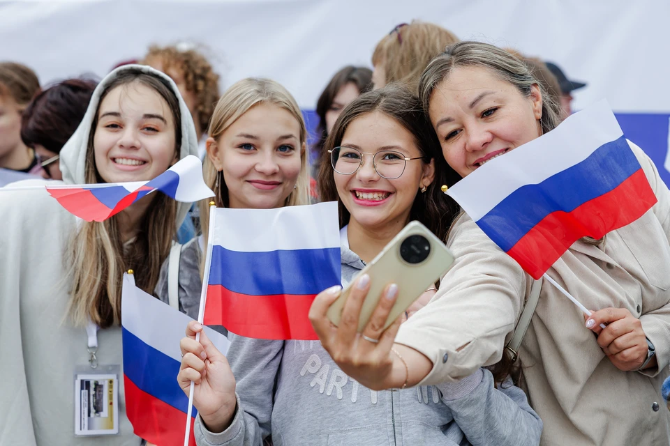 В Амурской области прошли праздничные мероприятия, посвященные Дню Государственного флага Российской Федерации