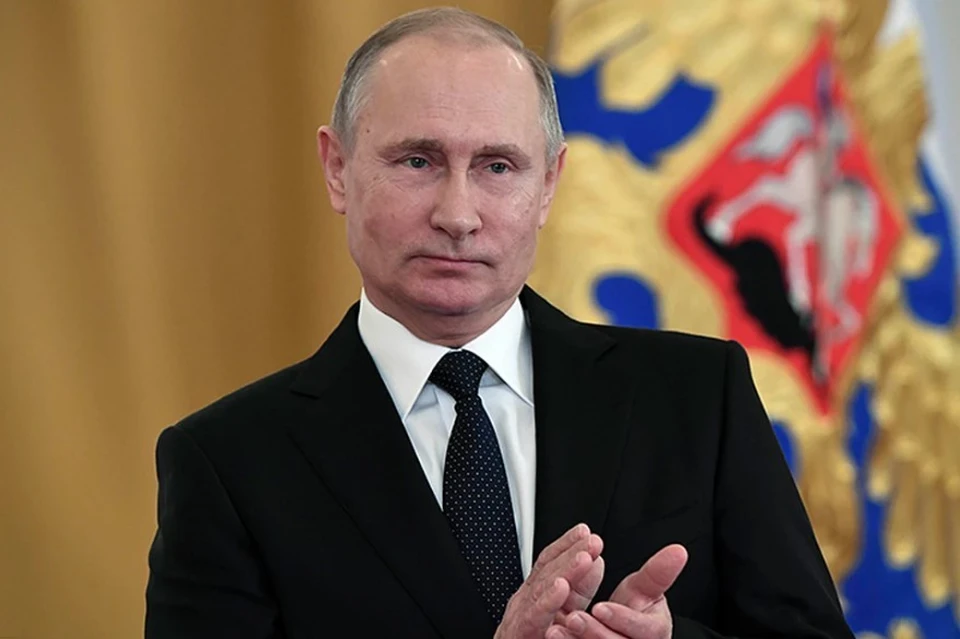 Путин закончил речь на съезде "Единой России" фразой "Победа будет за нами"