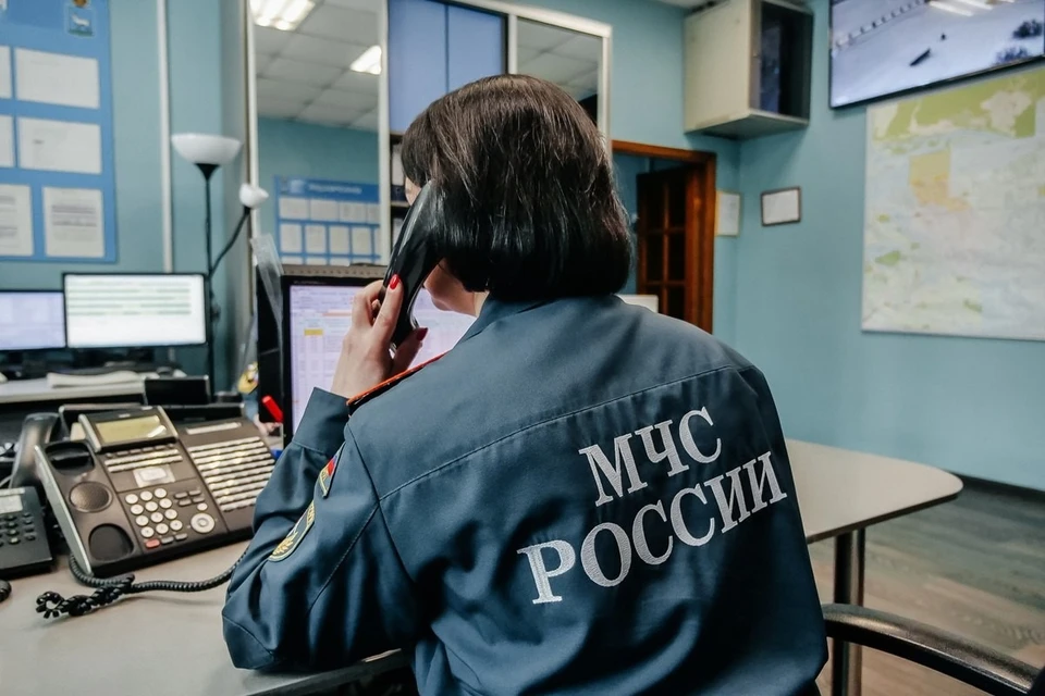 По экстренным вопросам можно звонить по телефону 112.