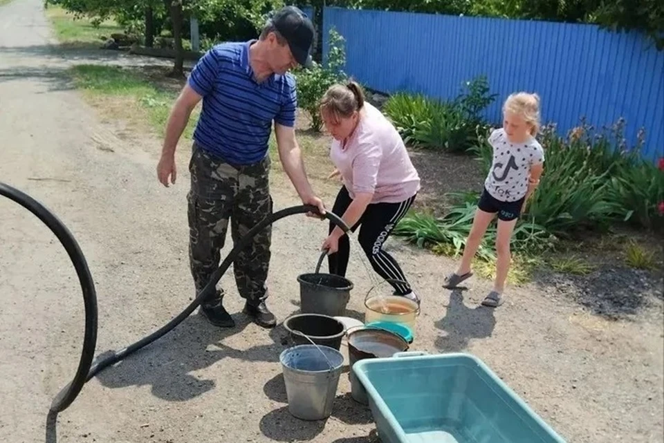 В Геническом округе Херсонской области сохраняются перебои с водоснабжением из-за низкого напряжения в электросети. Фото: MAX-канал Владимира Сальдо