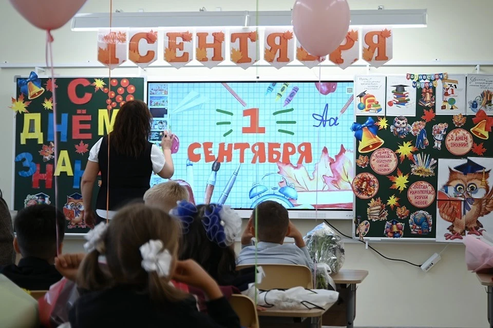 По мнению респондентов, главное качество педагога - глубокое знание своего предмета.