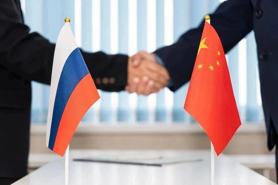 МИД КНР: Китай готов тесно сотрудничать с Россией в области энергетики