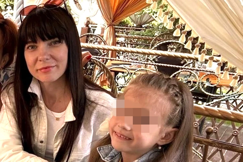 Юлия Озджан с дочкой были пассажирами потерпевшего крушение парома.