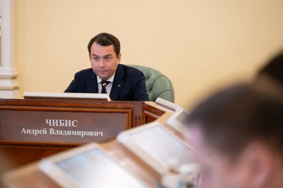 Ситуацию прокомментировал губернатор Мурманской области. председатель комиссии Госсовета РФ по направлению «Северный морской путь и Арктика» Андрей Чибис. Фото: Игорь Громов / Правительство Мурманской области