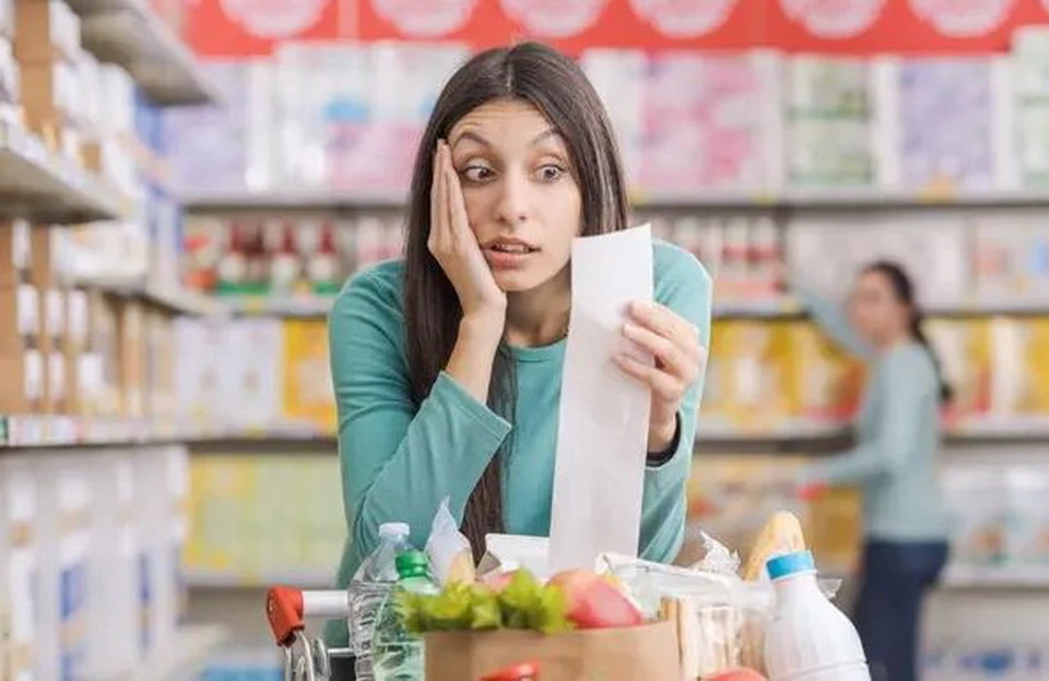 Половина доходов уходит на продукты. Фото: Depositphotos.com