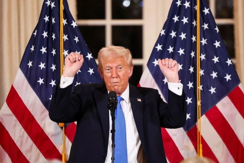 Трамп показал карту с Мексикой, Канадой и другими странами в цветах флага США