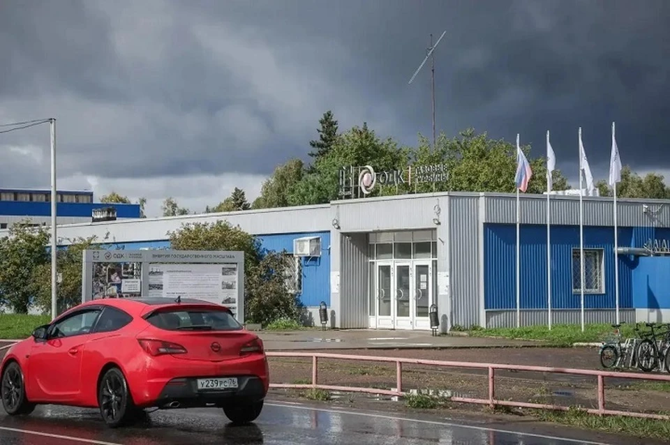 В Рыбинске сделают большую удобную парковку для сотрудников трех предприятий.