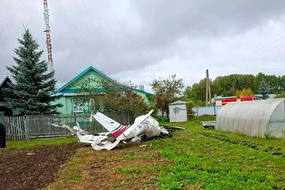 СК: технические неисправности могли стать причиной падения самолета в Татарстане. Фото: МЧС РТ