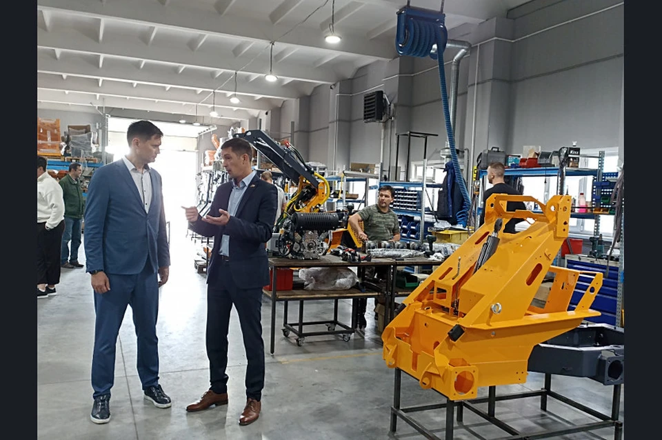 С 2024 года завод самостоятельно изготавливает детали на станках с ЧПУ. Фото: nso.ru