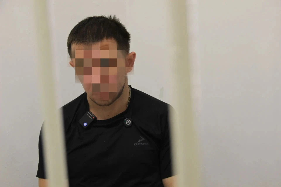 Виталий получал по 150 долларов в день и, уверяет, считал работу легальной.