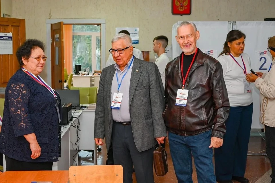 Члены Общественной палаты посетили избирательные участки