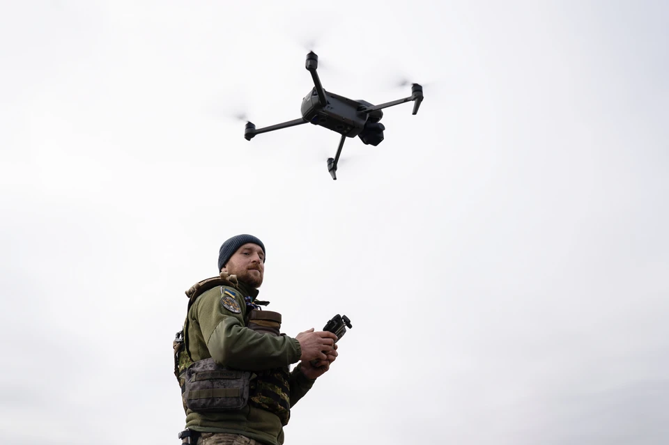 Украинский дрон гнался за машиной избиркома. Фото: Ashley Chan/Keystone Press Agency/Global Look Press