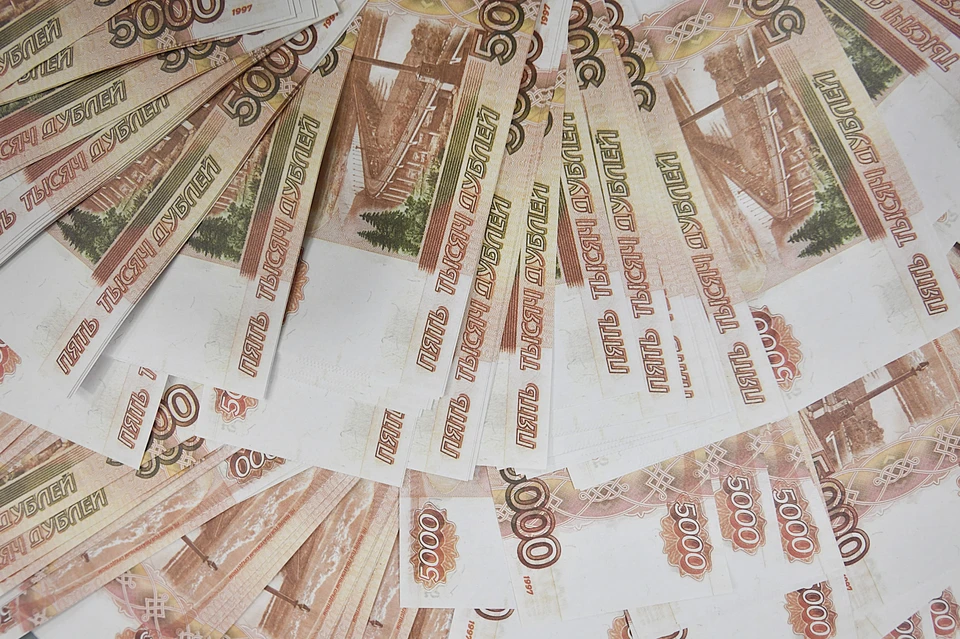 После хищения крупной суммы возбуждено уголовное дело