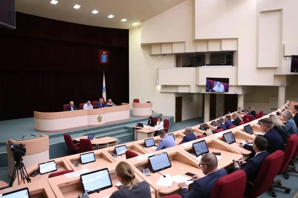 Усова: "Предложенный законопроект должен поставить заслон безосновательному перепрофилированию промышленных площадок"