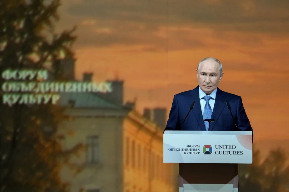 Отдельное внимание Путин уделил молодежному направлению форума. Фото: Росконгресс