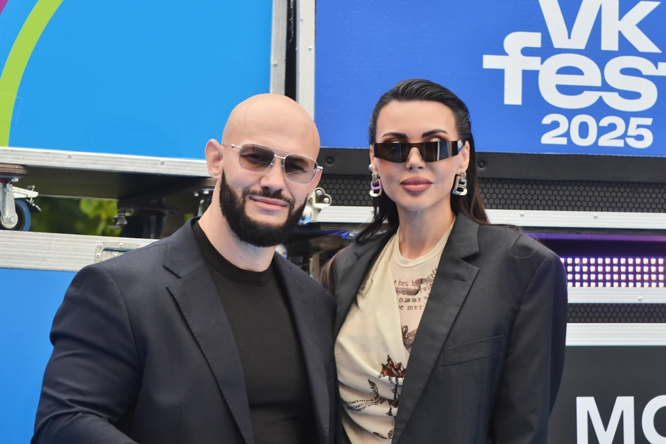 Рэпер Джиган и блогер Оксана Самойлова.