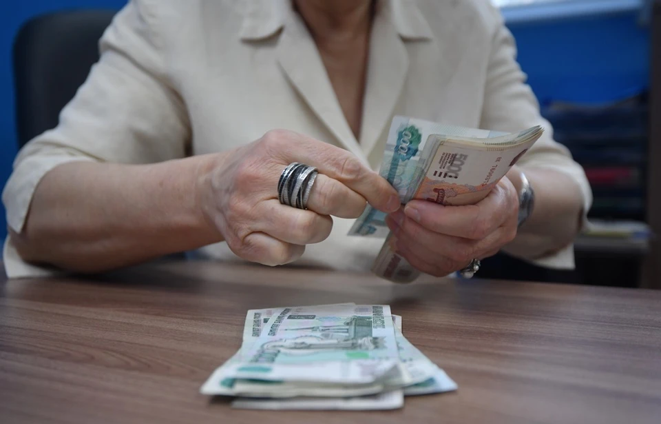 Деньги придется перевести в принудительном порядке