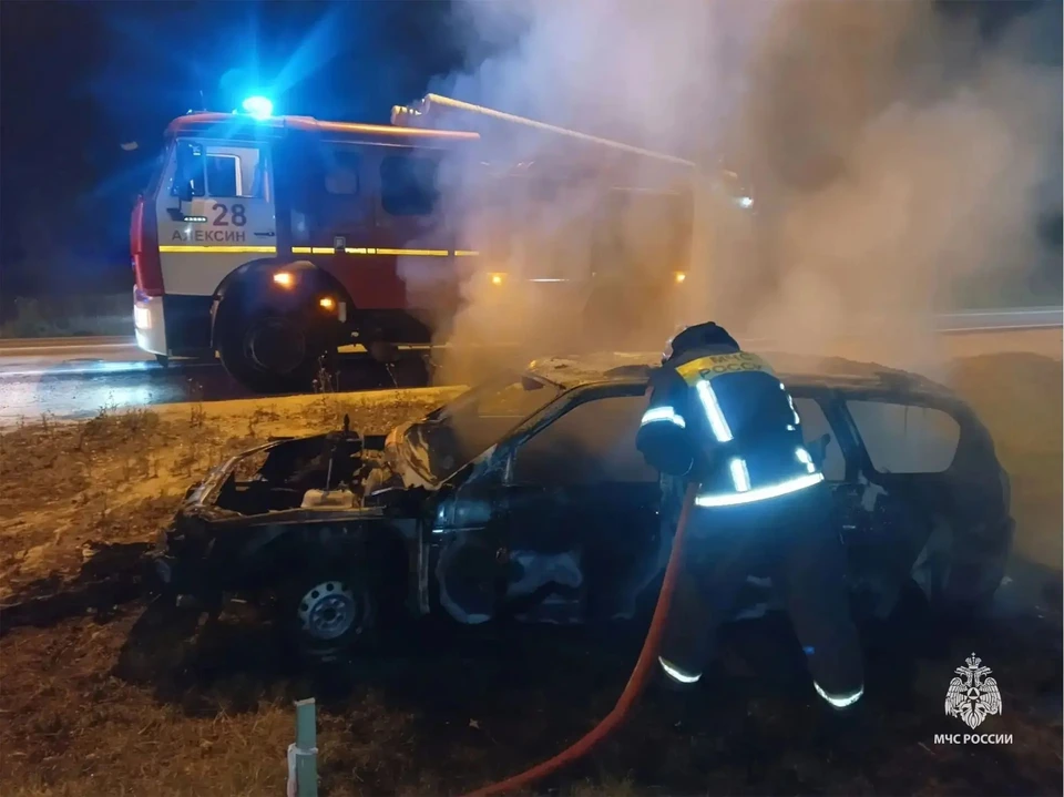 В Тульской области за сутки потушили два загоревшихся автомобиля.
