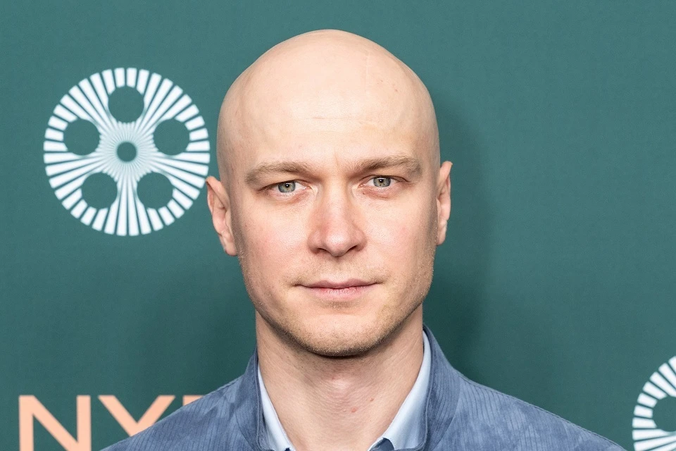 Юра Борисов ловко выкрутился во время интервью на английском языке: на помощь он позвал Эндрю Гарфилда Фото: Lev Radin/Keystone Press Agency/Global Look Press