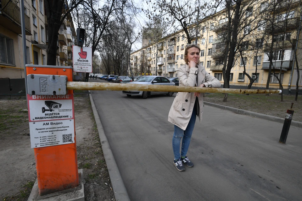 Улицы Ульяновска освободят от самовольных сторожки и шлагбаума